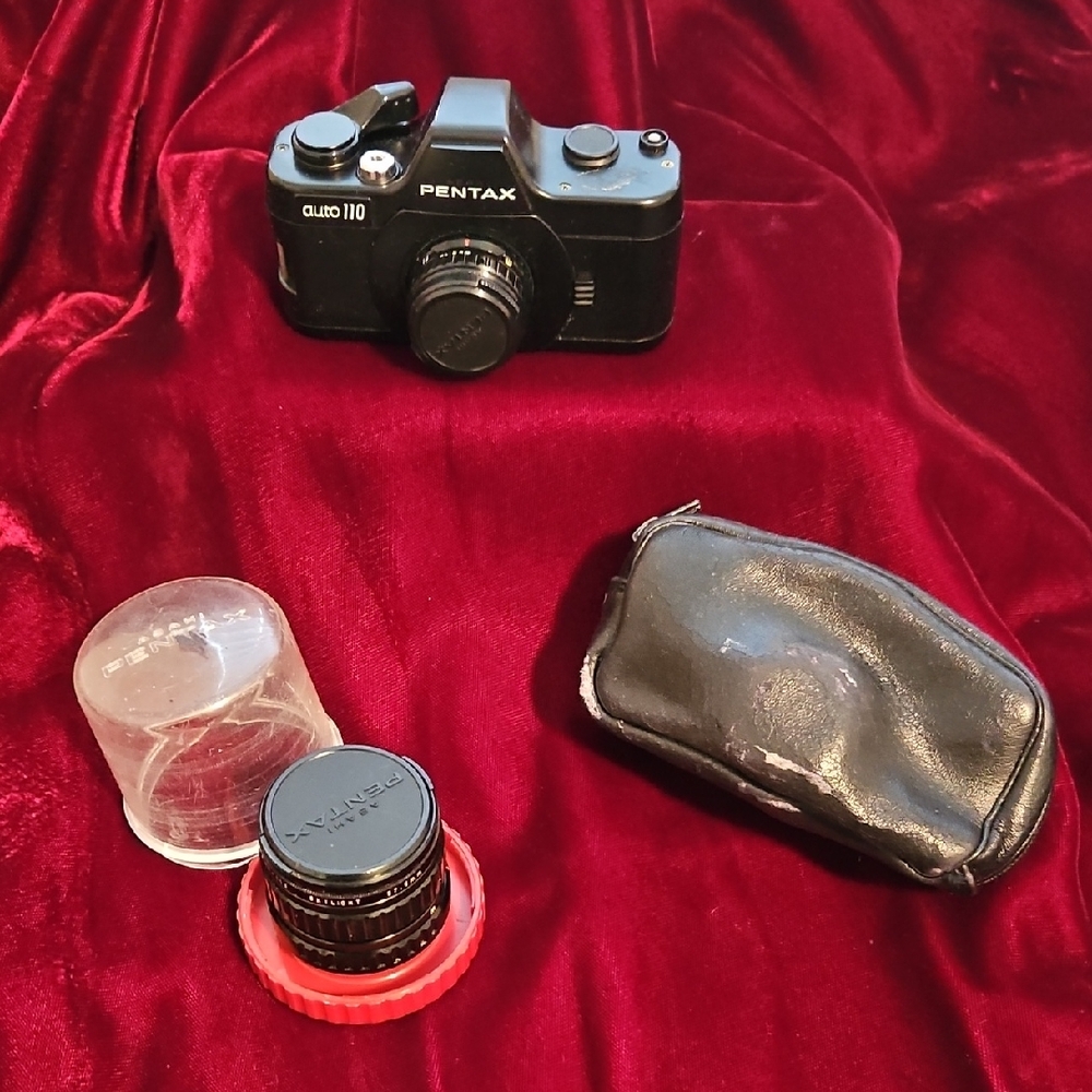 Pentax 110 Automatic Camera With Zoom Lens